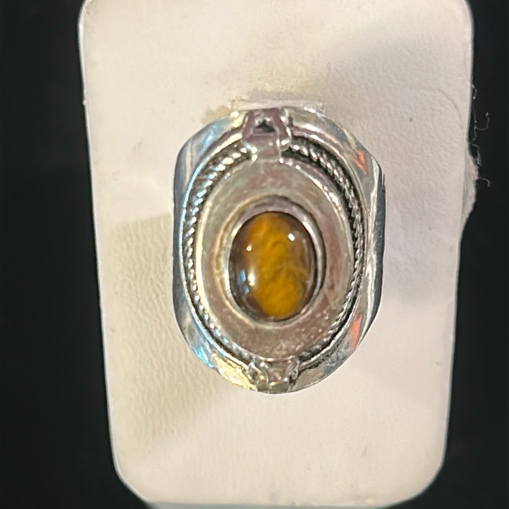 ⭐⭐ Tiger Eye Secret Compartment Ring⭐⭐